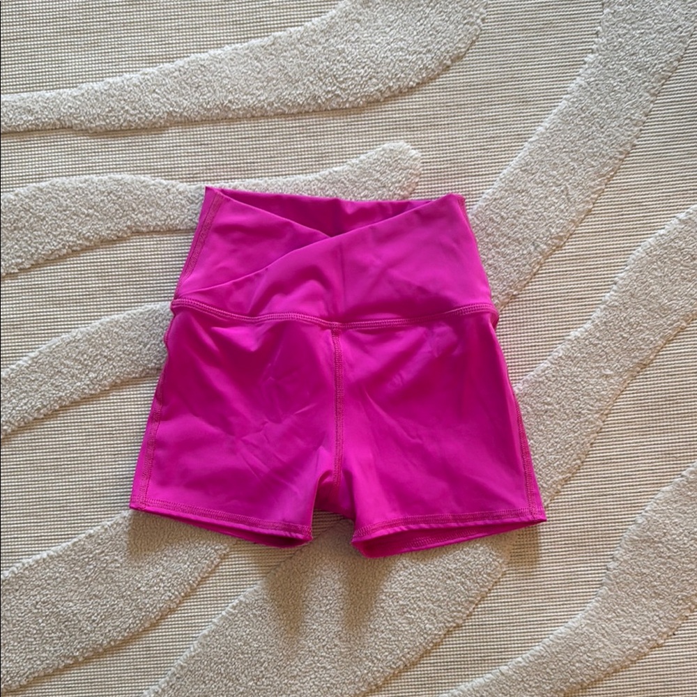 Tiger Friday Crossover Biker Shorts
